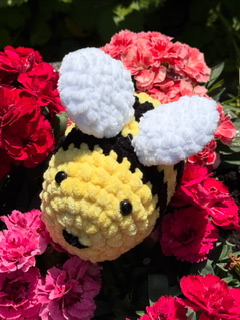 TØJ, SMYKKER, TASKER, PUDER OG DIVERSE